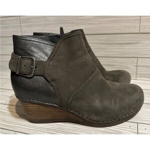 Dansko Shirley Gray Nubuck Wedge Ankle Bootie Size 37/US 7